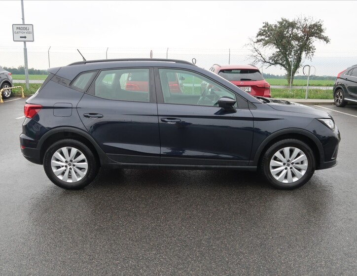 Seat Arona 8