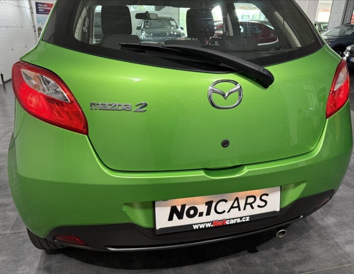 Mazda 2 26