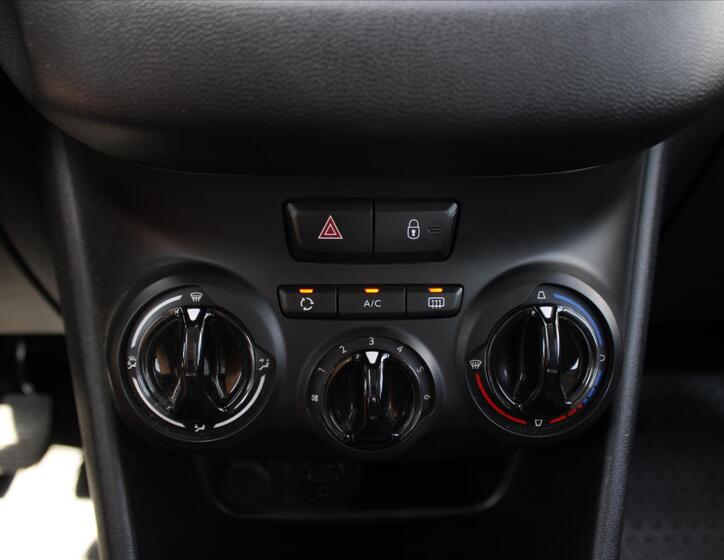 Peugeot 208 14