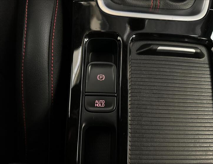 KIA ProCeed 24