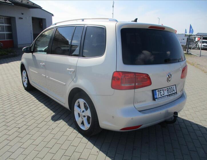 Volkswagen Touran 33