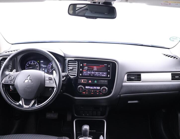 Mitsubishi Outlander 26
