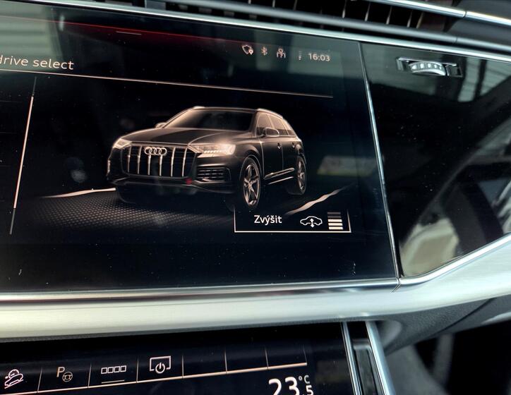 Audi Q7 20