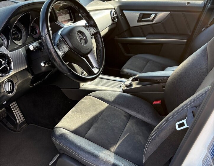 Mercedes-Benz GLK 11