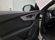 Audi SQ8 13
