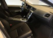 Volvo V60 12