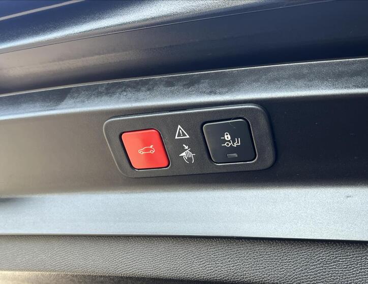Peugeot 5008 25