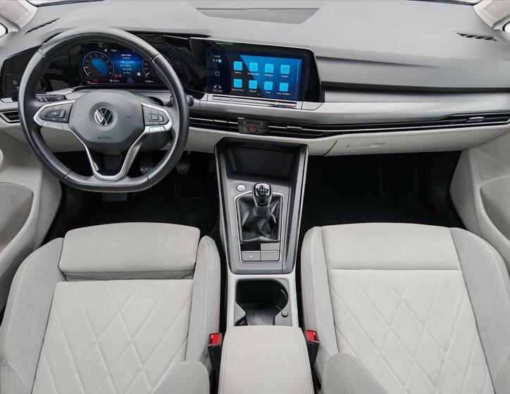 Volkswagen Golf 21