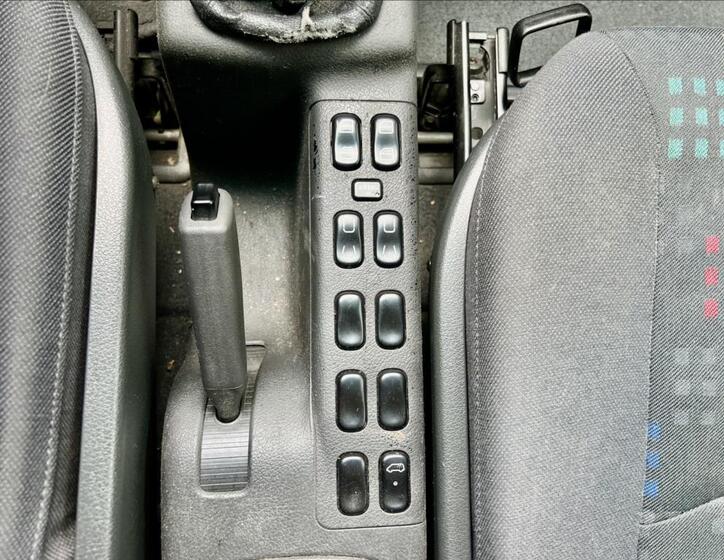 Mercedes-Benz Vaneo 11