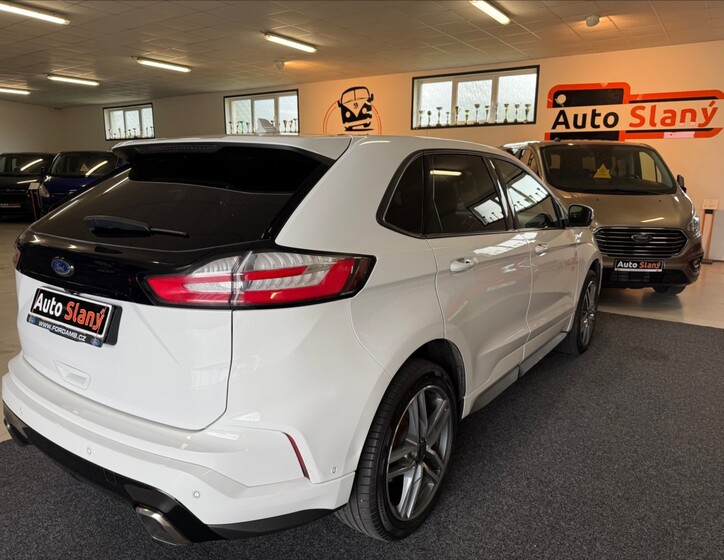 Ford Edge 6