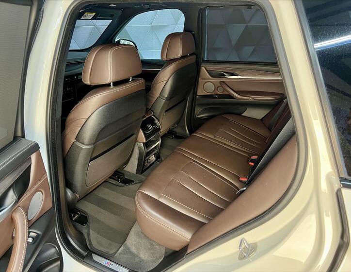 BMW X5 12