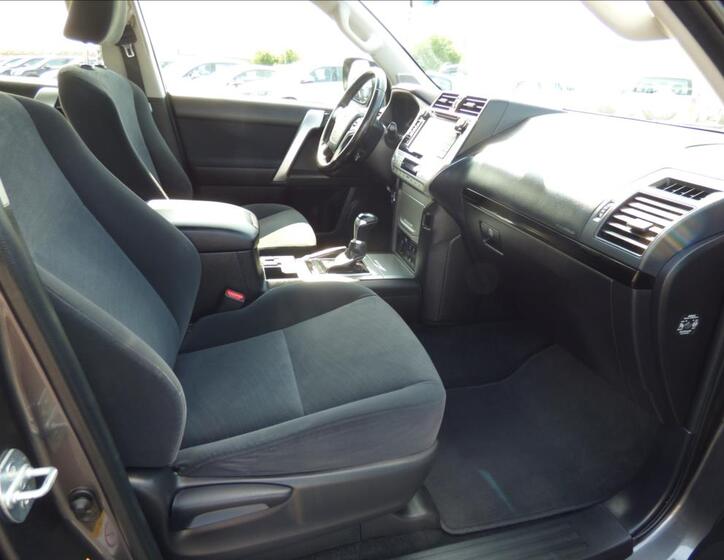 Toyota Land Cruiser 54