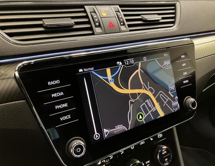 Škoda Superb 8