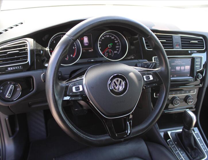Volkswagen Golf 14