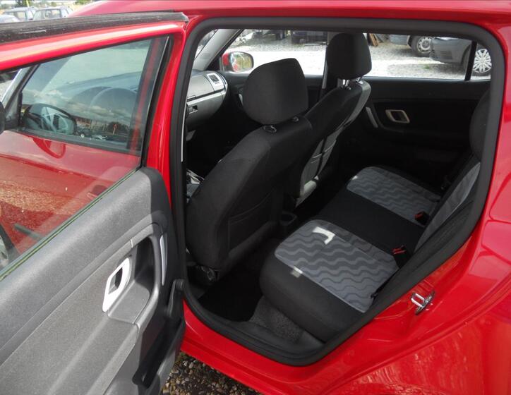 Škoda Fabia 15