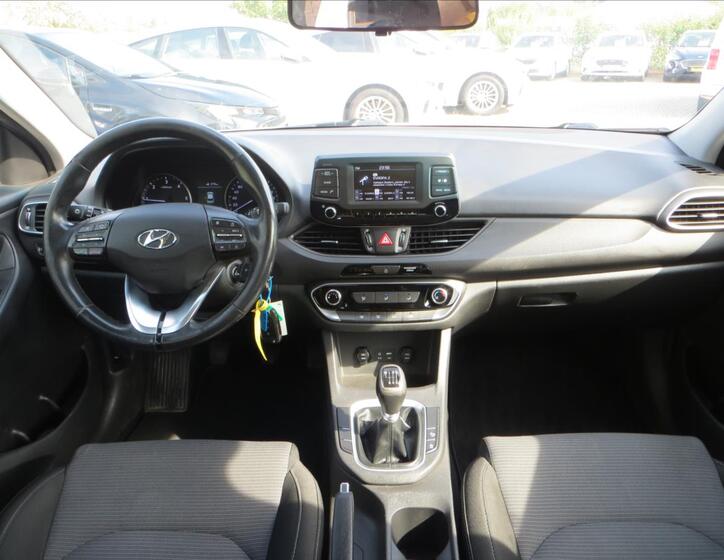Hyundai i30 23