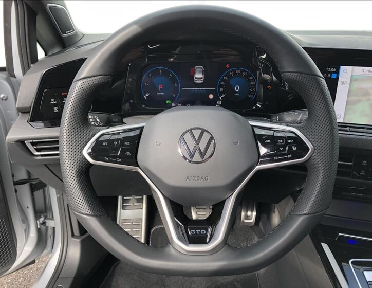 Volkswagen Golf 14
