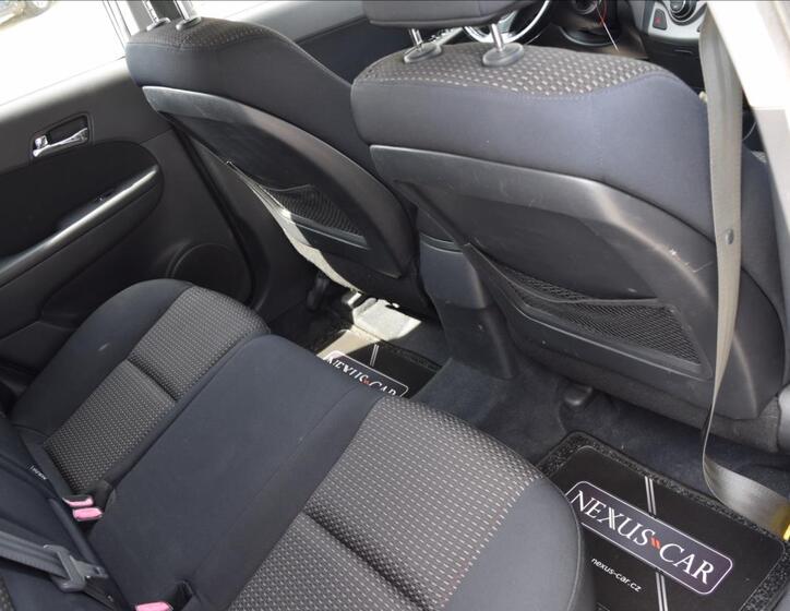 Hyundai i30 19