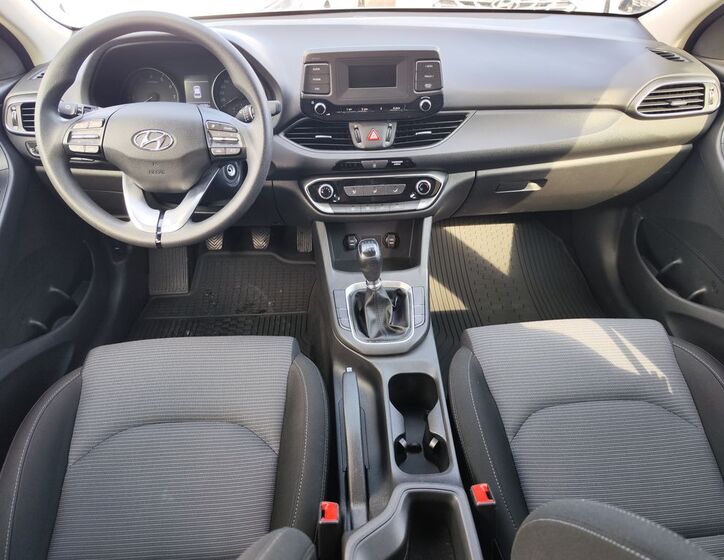 Hyundai i30 11