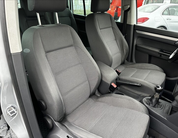 Volkswagen Touran 18
