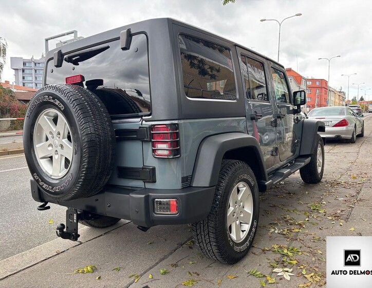 Jeep Wrangler 10