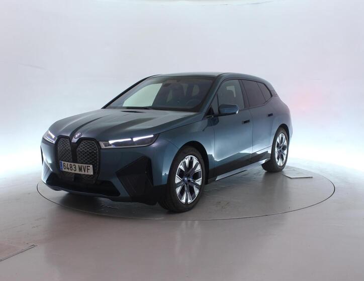BMW iX 1