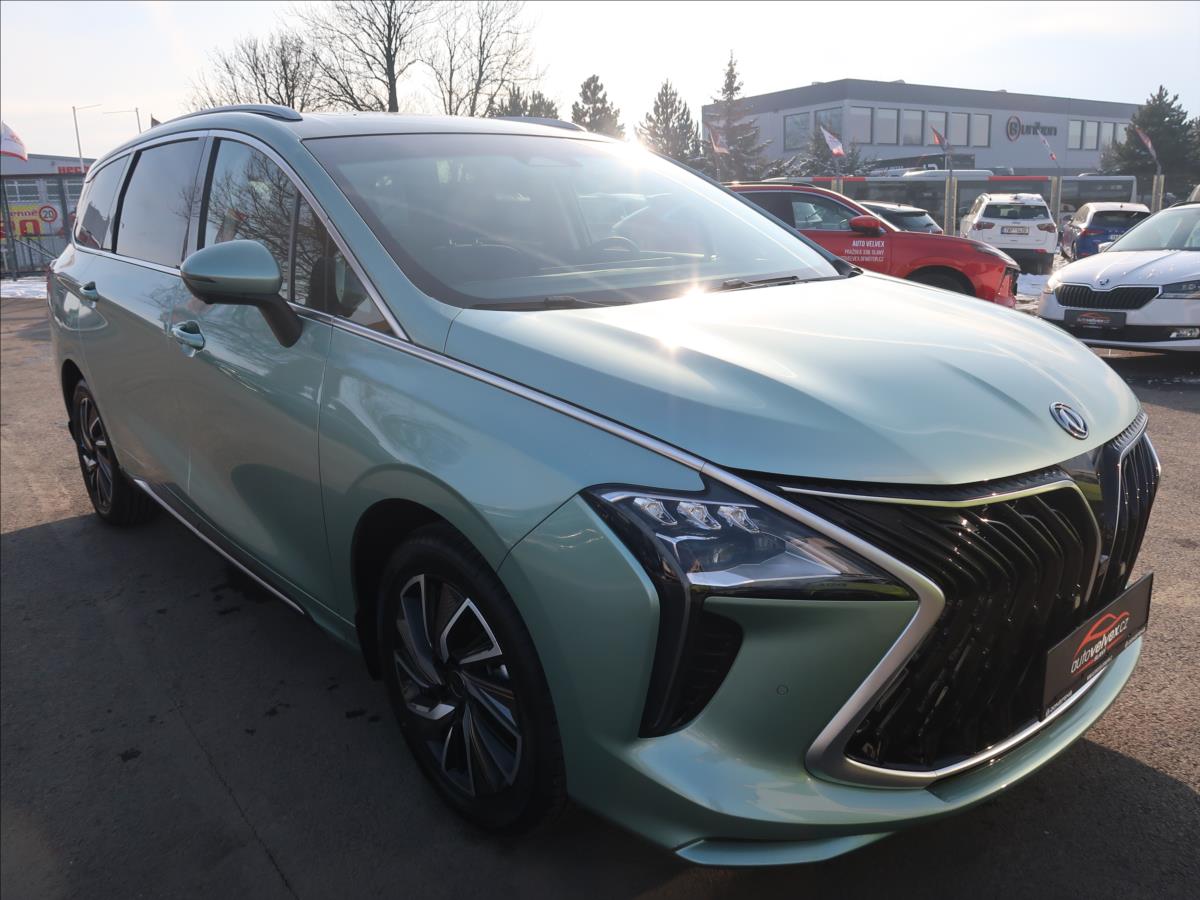 Dongfeng U-Tour