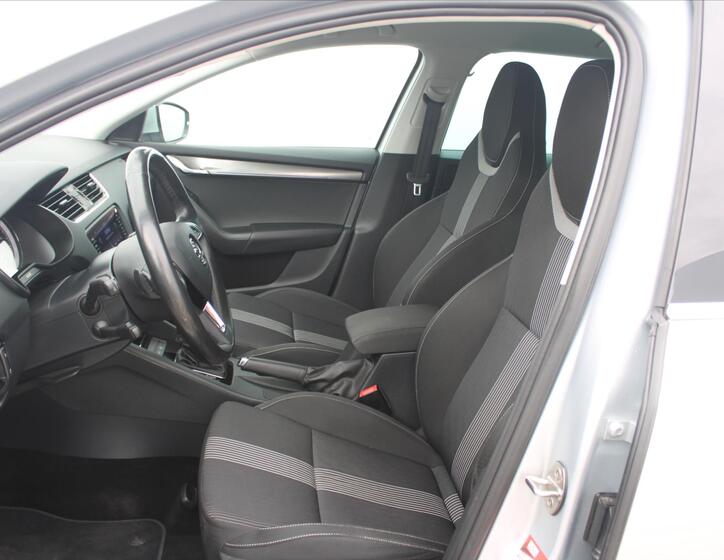 Škoda Octavia 10