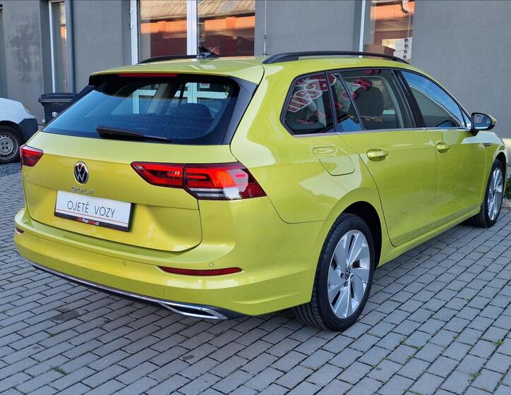 Volkswagen Golf 9