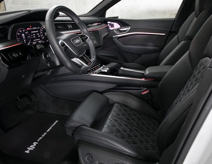 Audi e-tron 17