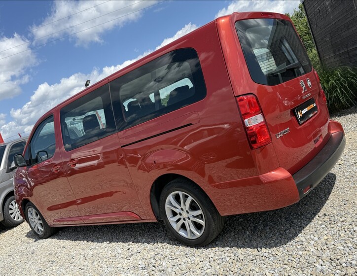 Peugeot Traveller 7