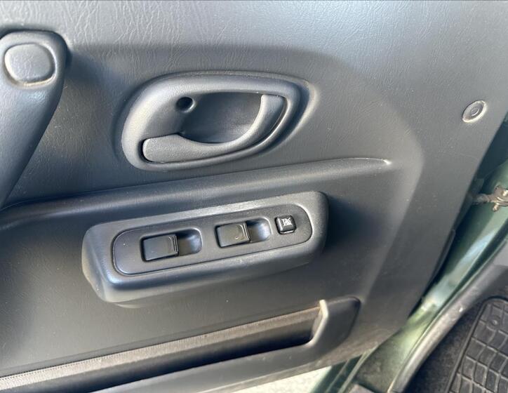 Suzuki Jimny 17