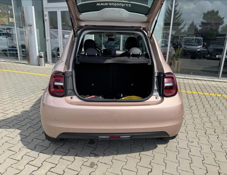 Fiat 500e 6