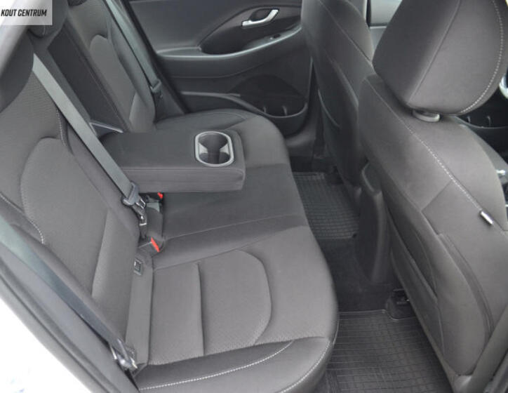 Hyundai i30 14