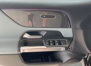 Mercedes-Benz GLB 10