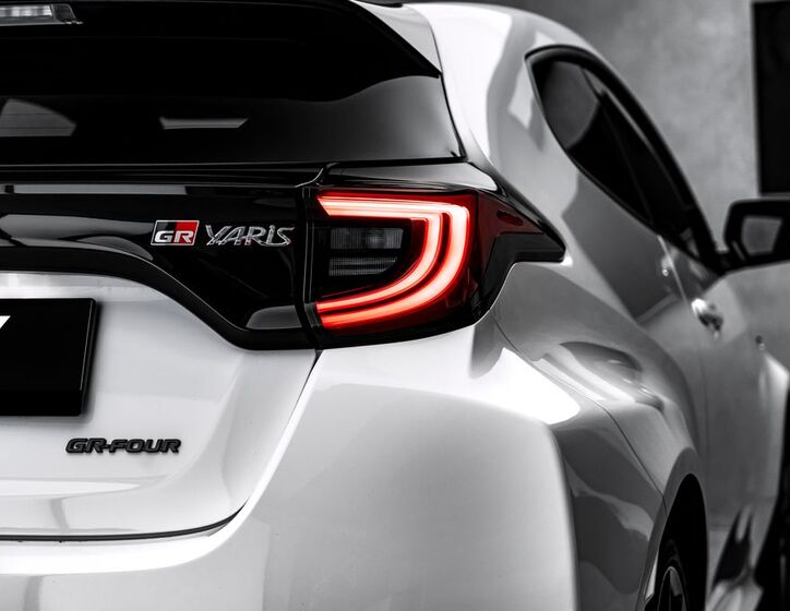 Toyota Yaris 10