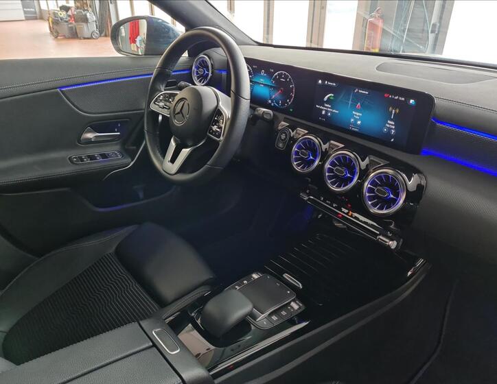 Mercedes-Benz CLA 18