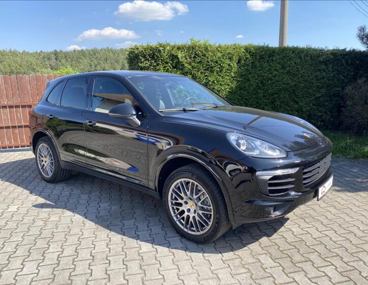Porsche Cayenne 7