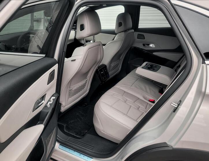DS Automobiles DS7 Crossback 13