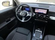 Mercedes-Benz GLB 13
