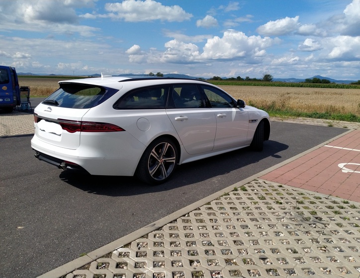 Jaguar XF 1