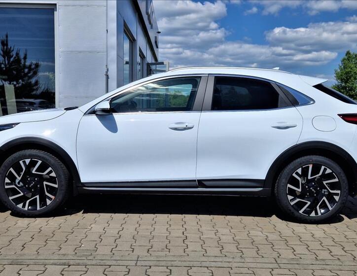 KIA XCeed 7
