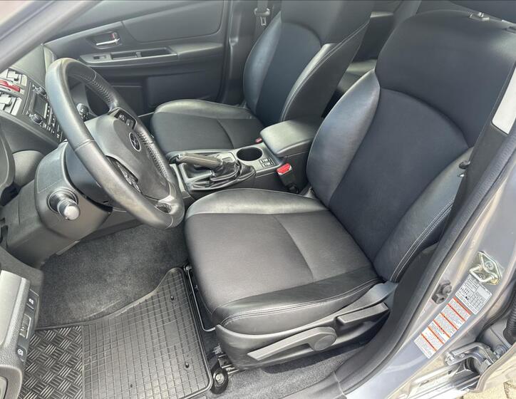 Subaru Impreza 12