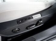 Volkswagen Golf 25