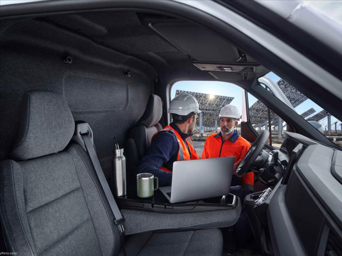 Nissan Interstar