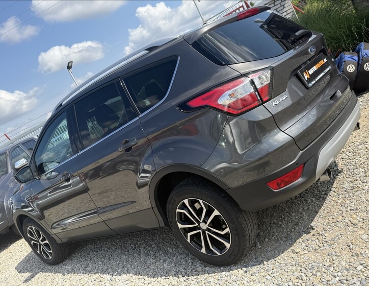 Ford Kuga 7