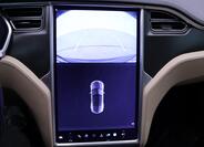Tesla Model S 30