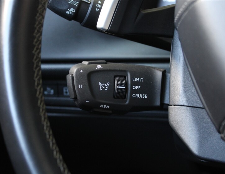 DS Automobiles DS9 22