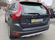 Volvo XC60 8