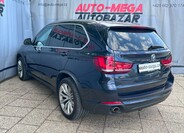 BMW X5 8